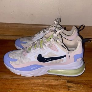 Nike Reacts 💜💛💗